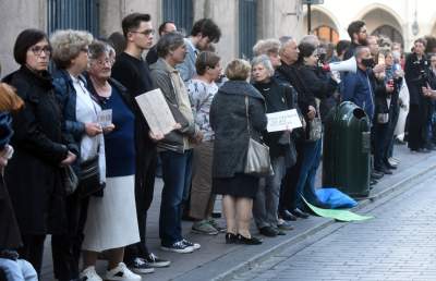 Haniebne działania polskich władz. Protest w Krakowie 27.09.2021 - zdjęcie 21
