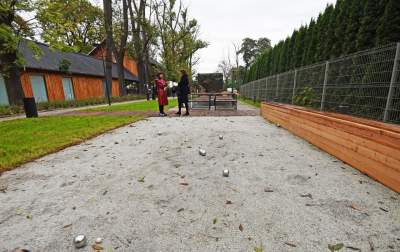 Można tu pograć w bule i miło spędzić czas... - zdjęcie 12