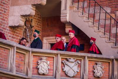 Inauguracja roku akademickiego na najlepszej polskiej uczelni. Fot. Jan Graczyński - zdjęcie 8