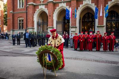 Inauguracja roku akademickiego na najlepszej polskiej uczelni. Fot. Jan Graczyński - zdjęcie 19