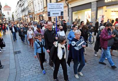 Bój się Boga, nie uchodźców. Protest w Krakowie - zdjęcie 3