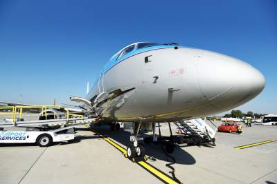 Dziwny wyścig na lotnisku: maluch ścigał się z samolotem - zdjęcie 10