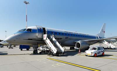 Dziwny wyścig na lotnisku: maluch ścigał się z samolotem - zdjęcie 6