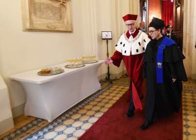 Tytuł doktora honoris causa UJ dla Olgi Tokarczuk. Fot. Marek Lasyk - zdjęcie 17