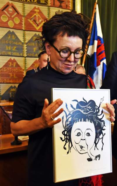 Olga Tokarczuk Honorową Obywatelką Krakowa. Fot. Marek Lasyk - zdjęcie 17