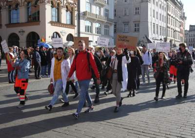 Młodzi Solidarnie z Protestem Medyków. Studenci protestowali w Krakowie - zdjęcie 7