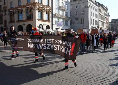Młodzi Solidarnie z Protestem Medyków. Studenci protestowali w Krakowie - zdjęcie 6