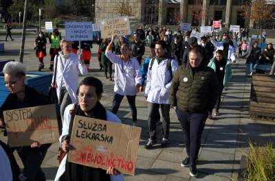 Młodzi Solidarnie z Protestem Medyków. Studenci protestowali w Krakowie - zdjęcie 3