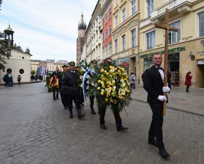 Kraków pożegnał poetę. Prochy złożono w Panteonie Narodowym - zdjęcie 12