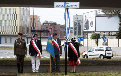 Kolejne rondo w Krakowie ma patrona. Upamiętniono Janusza Kurtykę - zdjęcie 3