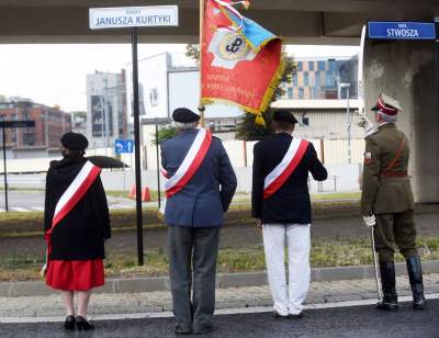 Kolejne rondo w Krakowie ma patrona. Upamiętniono Janusza Kurtykę - zdjęcie 14