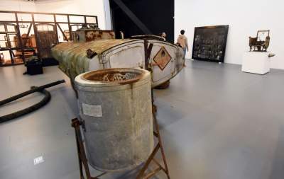 Wszystko jest sztuką, nawet... rozpad. Intrygująca wystawa - zdjęcie 10