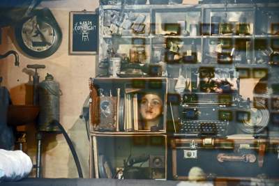 Wszystko jest sztuką, nawet... rozpad. Intrygująca wystawa - zdjęcie 33