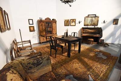 Wszystko jest sztuką, nawet... rozpad. Intrygująca wystawa - zdjęcie 7