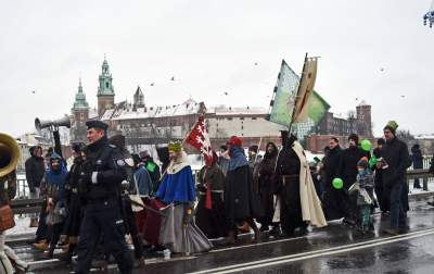 Imponujący orszak na ulicach Krakowa. Piękna tradycja - zdjęcie 14