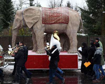 Imponujący orszak na ulicach Krakowa. Piękna tradycja - zdjęcie 7