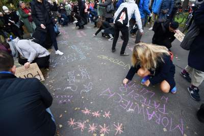 Marsz solidarności z osobami cierpiącymi na granicy polsko-białoruskiej - zdjęcie 14