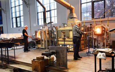 Tak tworzy się szklane cuda na Zabłociu... - zdjęcie 1