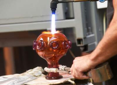 Tak tworzy się szklane cuda na Zabłociu... - zdjęcie 14