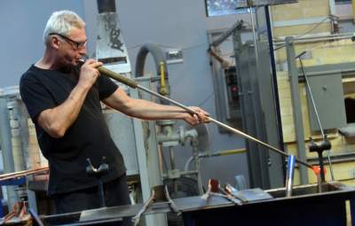 Tak tworzy się szklane cuda na Zabłociu... - zdjęcie 3