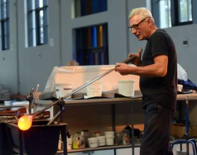 Tak tworzy się szklane cuda na Zabłociu... - zdjęcie 7