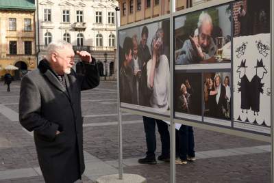 Świat czeka. Piękna wystawa na Małym Rynku - zdjęcie 18