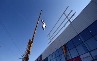 Tak Tesco znika z Krakowa. W środku też już niewiele zostało - zdjęcie 10