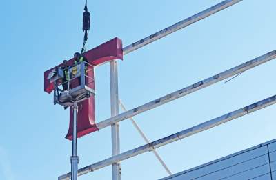 Tak Tesco znika z Krakowa. W środku też już niewiele zostało - zdjęcie 3