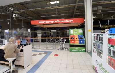 Tak Tesco znika z Krakowa. W środku też już niewiele zostało - zdjęcie 22