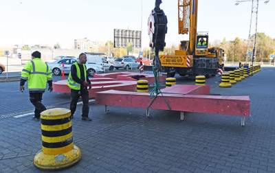 Tak Tesco znika z Krakowa. W środku też już niewiele zostało - zdjęcie 17