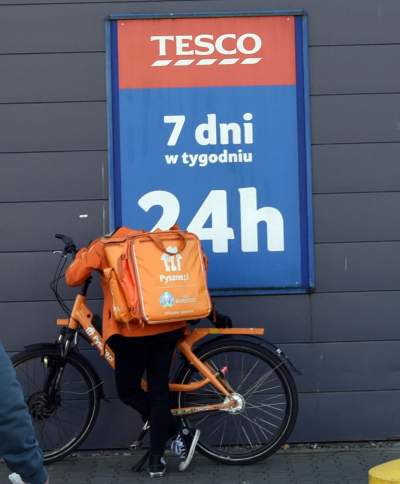 Tak Tesco znika z Krakowa. W środku też już niewiele zostało - zdjęcie 8