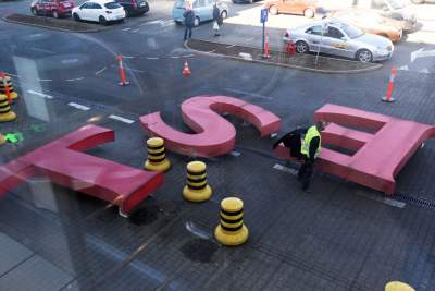 Tak Tesco znika z Krakowa. W środku też już niewiele zostało - zdjęcie 23