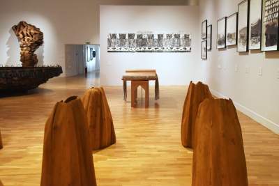 "Ursula von Rydingsvard. Tylko sztuka". Fot. Marek Lasyk - zdjęcie 3