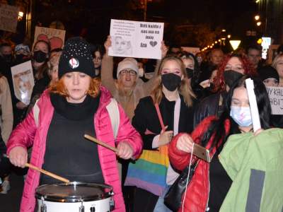 "Ani jednej więcej!" Tysiące protestujących w Krakowie - zdjęcie 27
