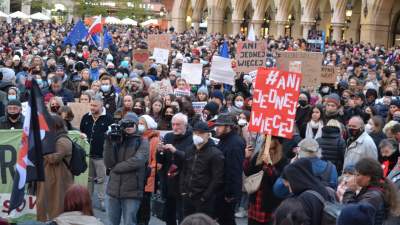"Ani jednej więcej!" Tysiące protestujących w Krakowie - zdjęcie 6