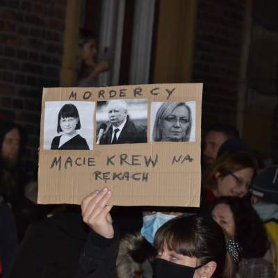 "Ani jednej więcej!" Tysiące protestujących w Krakowie - zdjęcie 3