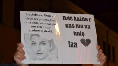 "Ani jednej więcej!" Tysiące protestujących w Krakowie - zdjęcie 24
