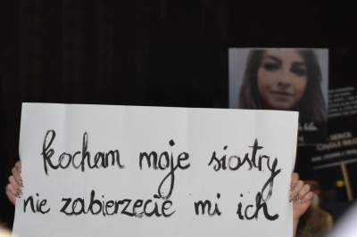 "Ani jednej więcej!" Tysiące protestujących w Krakowie - zdjęcie 33