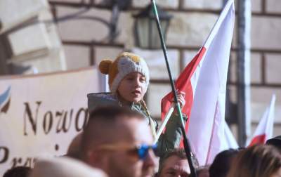 Kraków świętuje. 11 Listopada przed południem... - zdjęcie 27