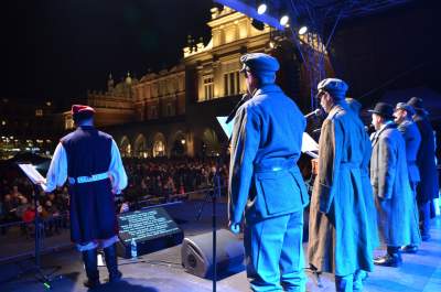 Listopadowa Lekcja Śpiewana: Radosna Niepodległość - zdjęcie 11
