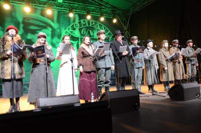 Listopadowa Lekcja Śpiewana: Radosna Niepodległość - zdjęcie 3