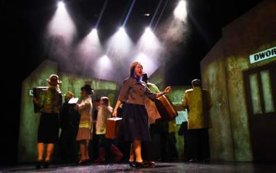 „Kapelusz za sto tysięcy” w Grotesce. Fot. Marek Lasyk - zdjęcie 5