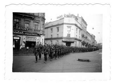 Niemieccy okupanci w Krakowie. Osiedlilo się wtedy ok. 50 tysięcy Niemców - zdjęcie 7
