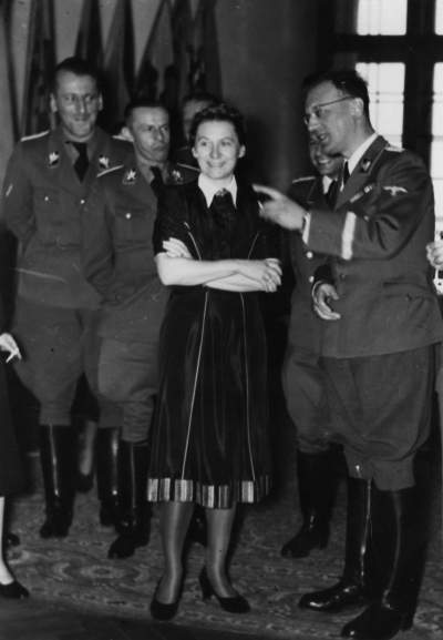 Niemieccy okupanci w Krakowie. Osiedlilo się wtedy ok. 50 tysięcy Niemców - zdjęcie 14