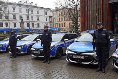 Taki prezent dostała policja od władz Krakowa... - zdjęcie 9