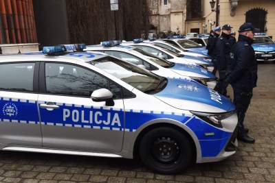 Taki prezent dostała policja od władz Krakowa... - zdjęcie 4