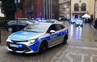 Taki prezent dostała policja od władz Krakowa... - zdjęcie 15