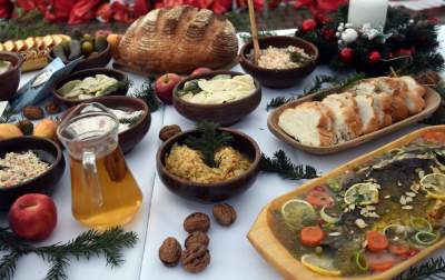 Wigilia dla bezdomnych i potrzebujących. fot. Marek Lasyk - zdjęcie 22