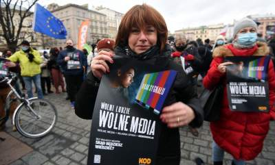Protest w obronie wolnych mediów. fot. Marek Lasyk - zdjęcie 24