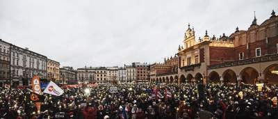 Protest w obronie wolnych mediów. fot. Marek Lasyk - zdjęcie 4